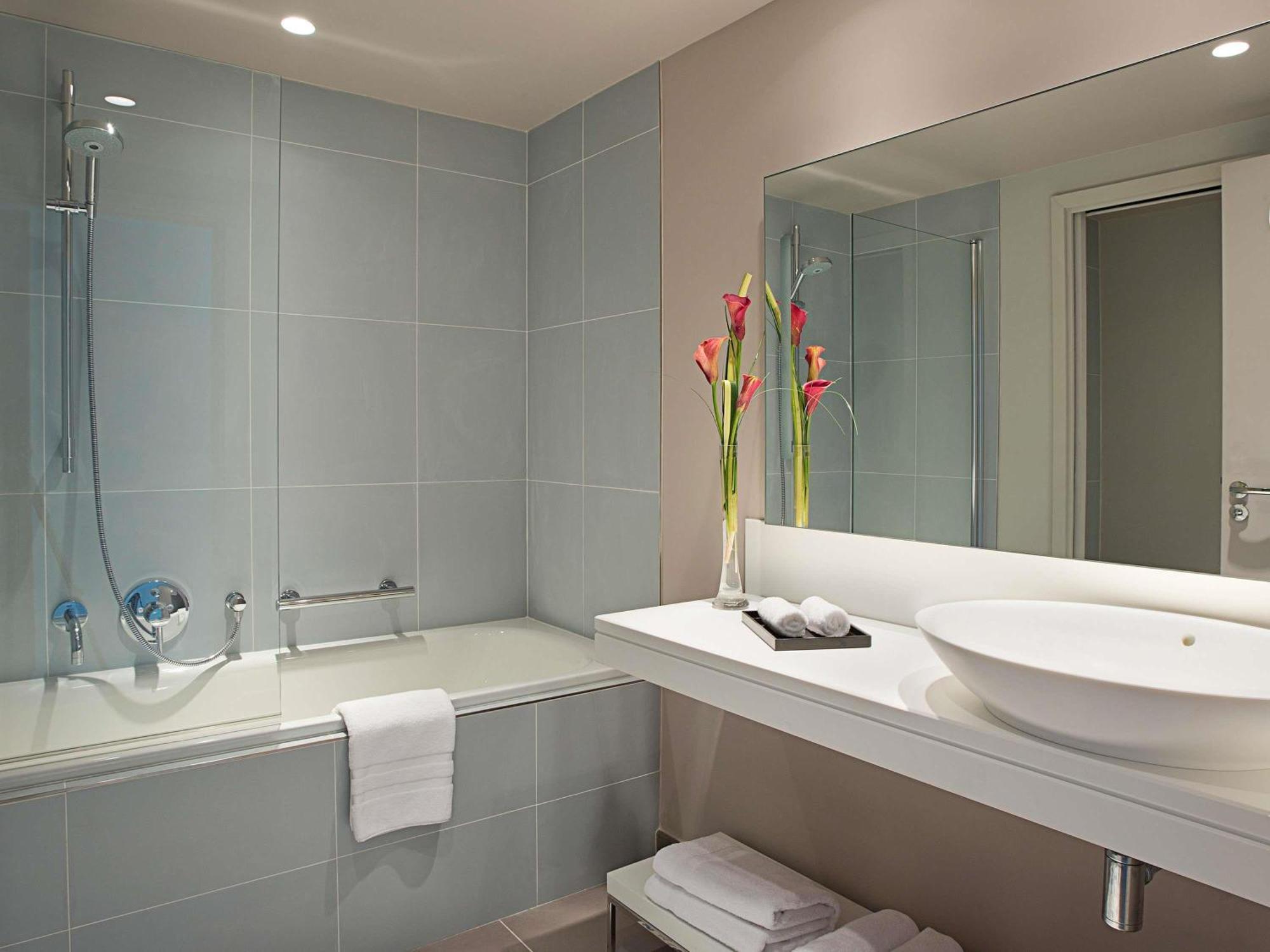 Superior Queen or Twin Room Inner Courtyard View